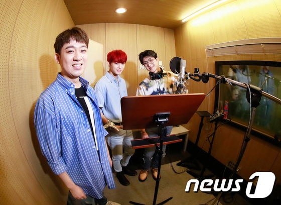 황현 프로듀서(왼쪽부터), 온앤오프 효진, 와이엇 © News1 권현진 기자