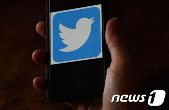 미국 플로리다주 검찰이 '무더기 트위터 해킹' 범인 그레이엄 이반 클라크(17)를 기소했다고 밝혔다. © AFP=뉴스1