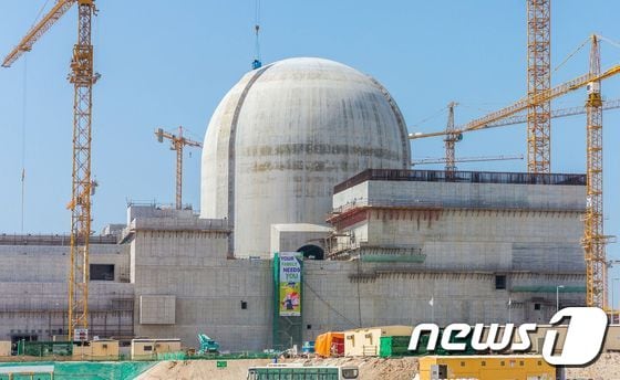 지난 2017년 아랍에미리트(UAE) 바라카 원전 건설 현장 모습 © AFP=뉴스1