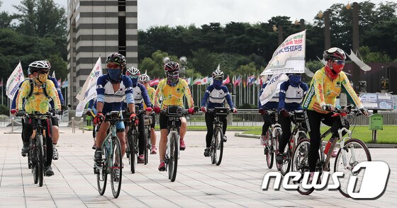 어린이·노인 교통안전사고 반으로 줄이기 전국자전거캠페인 장면(자료사진) /뉴스1 © News1 