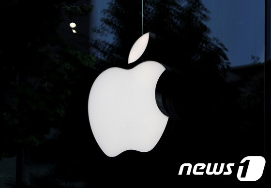 국내 애플 매장의 로고 모습. 2020.8.24/뉴스1 © News1