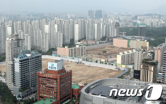 서울 송파구 신천동 미성클로버·진주 아파트 재건축 단지. © News1 이성철 기자