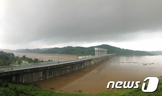 군남댐 © 뉴스1