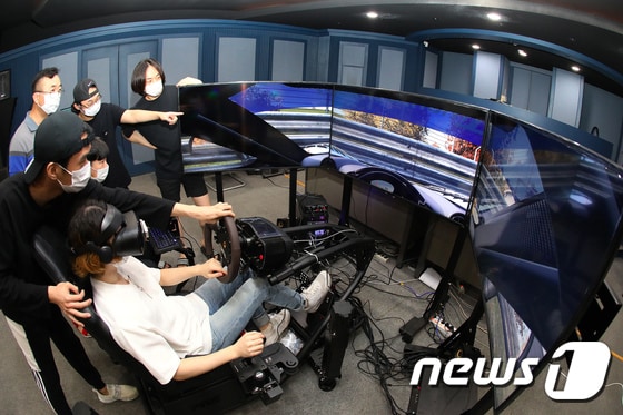 한 전문대의 컴퓨터정보계열 특수영상반 학생들 2020.8.6/뉴스1 © News1 공정식 기자