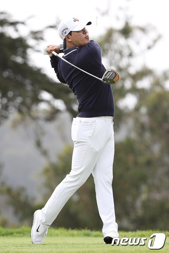 김시우가 9일(한국시간) PGA 챔피언십 3라운드에서 샷을 날리고 있다. © AFP=뉴스1
