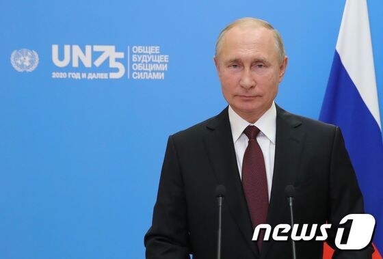 블라디미르 푸틴 러시아 대통령이 지난 22일 제75차 유엔총회의 화상 연설을 하고 있다. © AFP=뉴스1 © News1 
