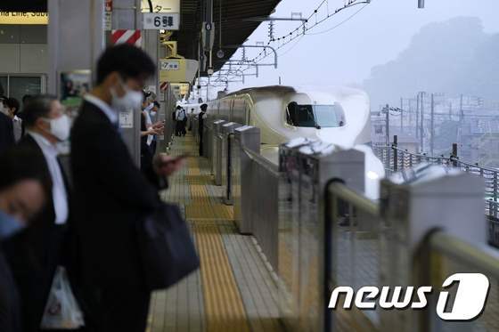 일본 도쿄의 한 전철역 © AFP=뉴스1