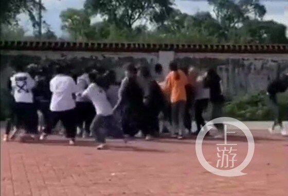 중국 여학생 패싸움. <출처=소후비디오> © 뉴스1