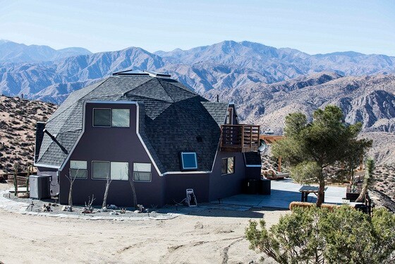 미국 캘리포니아의 '사막 위의 돔 하우스'. 에어비앤비 제공