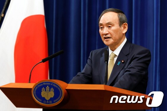 스가 요시히데 일본 총리. © 로이터=뉴스1