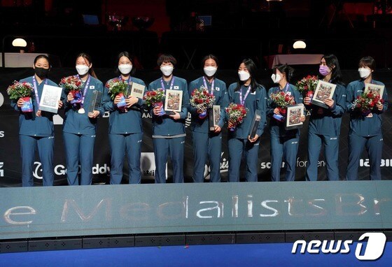 2021 세계여자단체배드민턴선수권대회(우버컵)에서 공동 3위에 오른 한국 여자 대표팀. © AFP=뉴스1