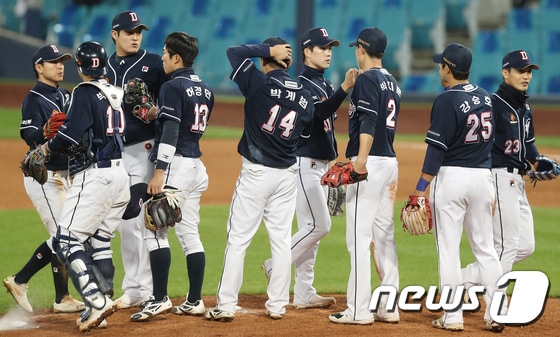 두산 선수단. 2021.10.19/뉴스1 © News1 공정식 기자