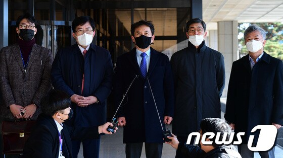 국민의힘, '대장동 게이트' 수사 관련 서울중앙지검 항의방문
