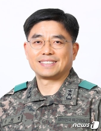 육군 중장으로 진급한 신희현 장군. (한남대 제공) ©뉴스1