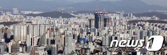 서울시내 아파트 모습. 2021.12.31/뉴스1 © News1 황기선 기자