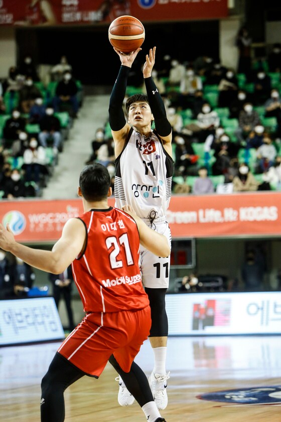 양홍석은 4일 한국가스공사전에서 22득점 기록하며 KT의 5연승을 이끌었다.(KBL 제공) © 뉴스1