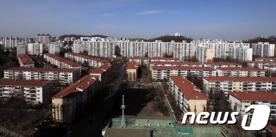 서울 양천구 목동 아파트 2단지의 모습. 2021.2.23/뉴스1 © News1 구윤성 기자