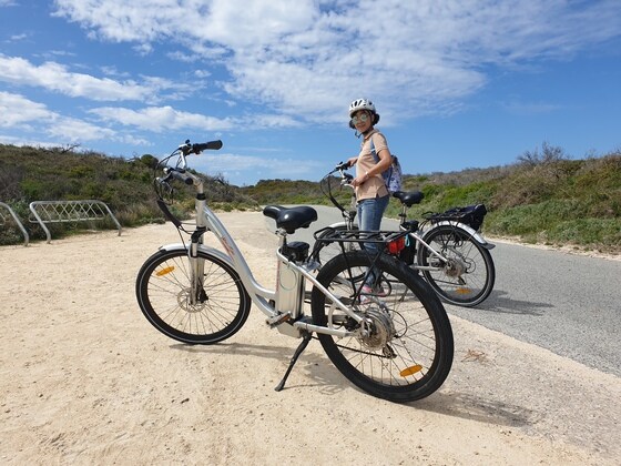 자전거 일주의 성지로 각광받는 호주 퍼스의 로트네스트 섬. 조성관 작가 제공