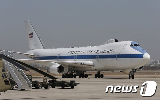  미 공군의 공중지휘통제기 E-4B '나이트워치' 2021.3.17/뉴스1 © News1 사진공동취재단
