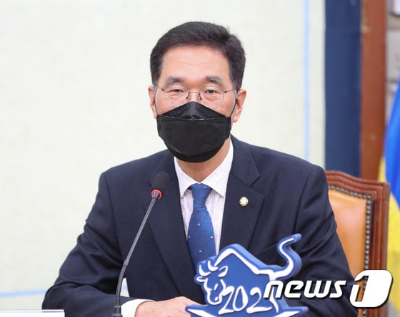 김주영 더불어민주당 의원. 2021.3.3/뉴스1 © News1 신웅수 기자