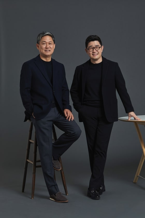 카카오엔터테인먼트 CEO 김성수, 이진수 (카카오 제공) /© 뉴스1