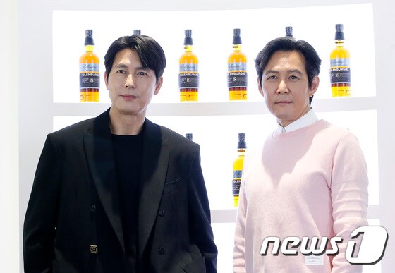 배우 정우성(왼쪽), 이정재 © News1 권현진 기자