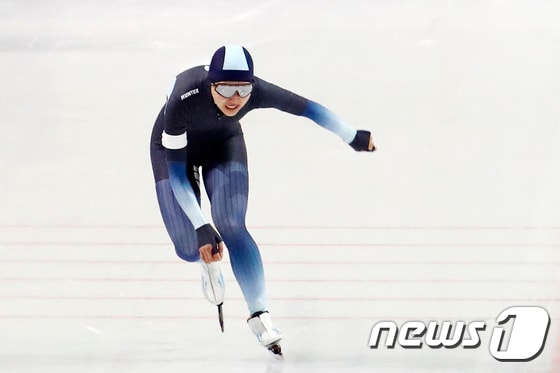 3000m 결승, 역주하는 김보름
