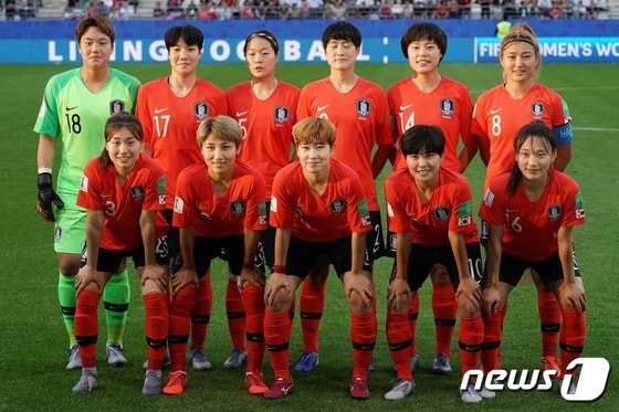 2019 여자 월드컵 노르웨이전을 앞둔 한국 여자축구 대표팀. © AFP=뉴스1
