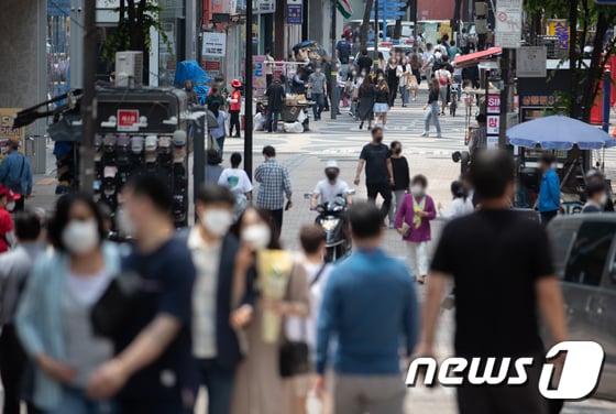 서울 중구 명동거리. 2021.5.23/뉴스1 © News1 이재명 기자