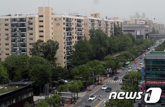 강남구 압구정 현대아파트 모습. 2021.5.7/뉴스1 © News1 박세연 기자