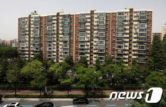 사진은 이날 강남구 압구정 현대아파트 모습. 2021.5.7/뉴스1 © News1 박세연 기자