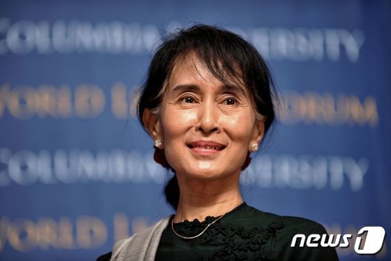 아웅산 수치 미얀마 국가고문에 대한 재판이 14일 시작됐다. © AFP=뉴스1