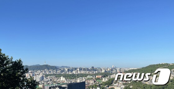 서울 성북구 성북동에서 바라본 도심. 2021.6.16/뉴스1 © News1 박지혜 기자