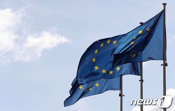 벨기에 브뤼셀에 위치한 유럽연합(EU) 집행위원회 본부 앞. © 로이터=뉴스1 자료 사진
