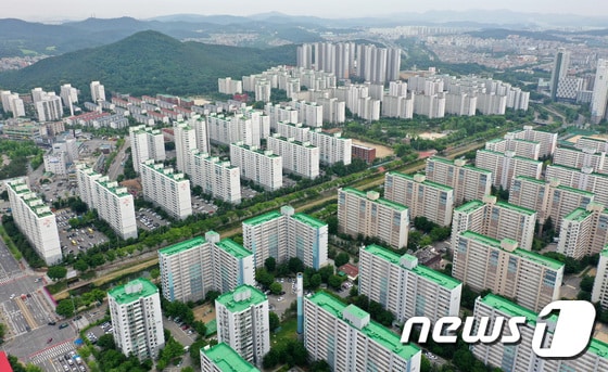 경기도 안산 일대 아파트 단지의 모습. 2021.6.7/뉴스1 © News1 조태형 기자