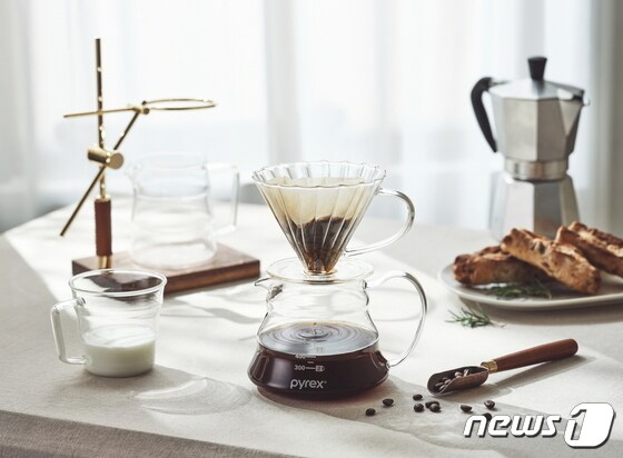 파이렉스 카페 '커피&티 라인'(코렐 코리아 제공) © 뉴스1