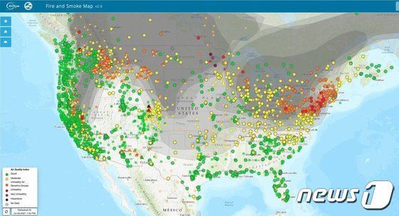 미국 서부에서 발생한 대형 산불로 동부 대기질지수가 건강에 해로운 수준을 기록하고 있다. © 뉴스1 (NOAA)