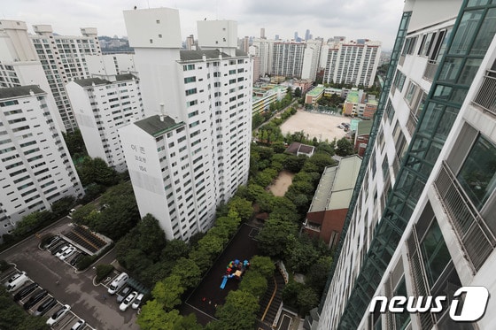 서울 용산구 이촌동 코오롱아파트 모습. 2021.8.25/뉴스1 © News1 박정호 기자