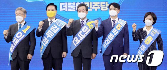 '선전 다짐하는 민주당 경선 후보들'