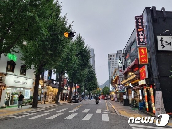 6일 오후 6시20분쯤 광화문의 한 거리. © 뉴스1/정혜민 기자