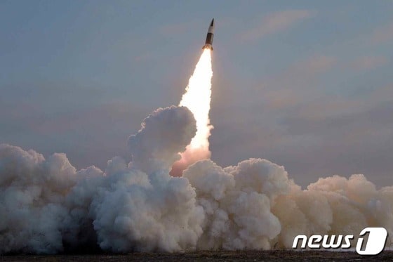 북한, 17일에 '전술유도탄' 검수사격시험 진행