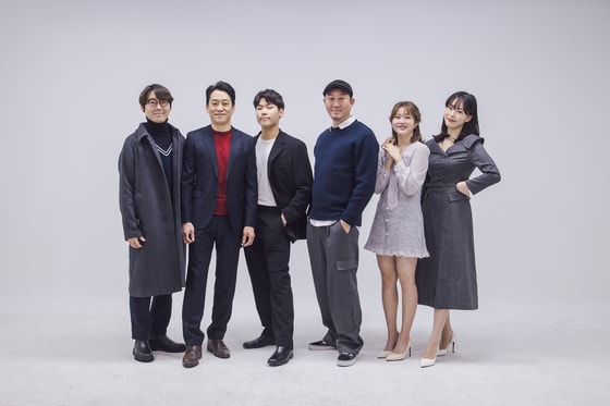 (왼쪽부터 )이과장, 김경민, 남현우, 강성훈, 진아진, 김태영 사진제공=왓챠 © 뉴스1