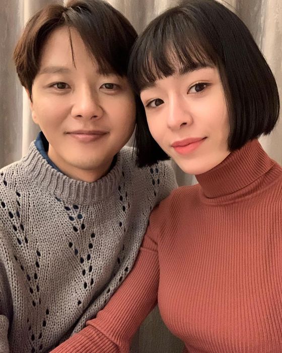 가수 김현성(왼쪽) 모니카/ 사진=모니카 인스타그램 © 뉴스1