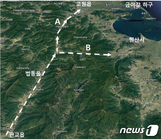 북한 판교읍부터 동해안까지 운하 예상 경로.(구글어스, 통일연구원 보고서 갈무리)© News1