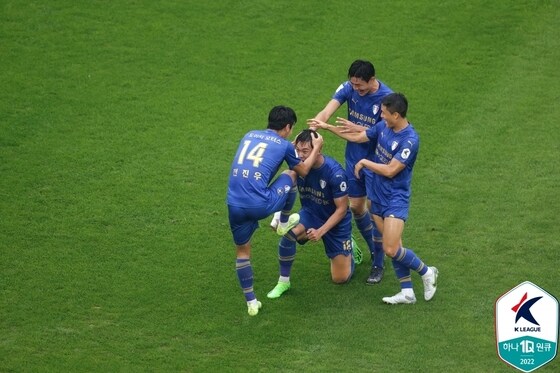  수원이 성남을 2-0으로 이겼다.(한국프로축구연맹 제공) 