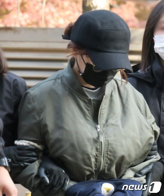  존속살해 혐의로 구속된 30대 여성 A씨. © News1 박아론 기자