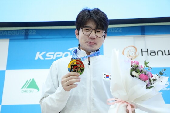 아시아선수권대회 금메달을 수확한 박하준 (대한사격연맹 제공)