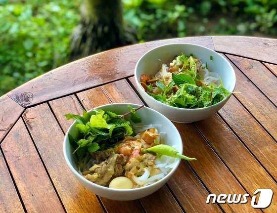 호이안 명물인 비빔 쌀국수인 미꽝© News1  
