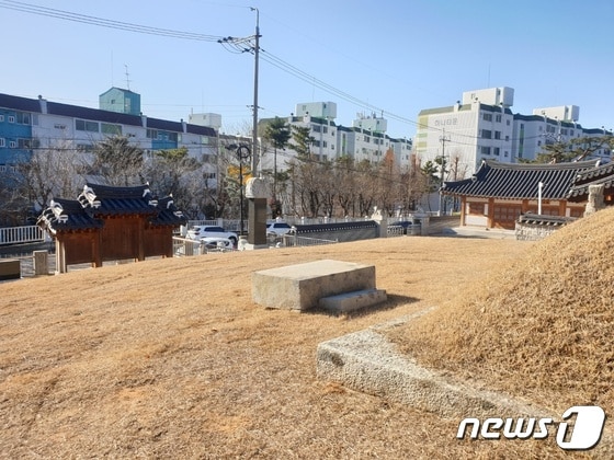 인천 동춘묘역 전경.