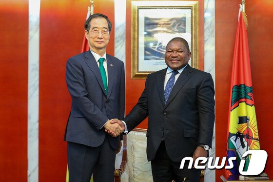 한덕수 총리, 뉴지 모잠비크 대통령 면담
